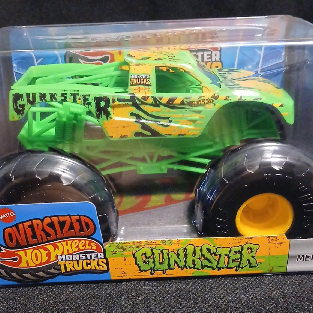 1/24 Size GUNKSTER Hot Wheels MONSTER TRUCK